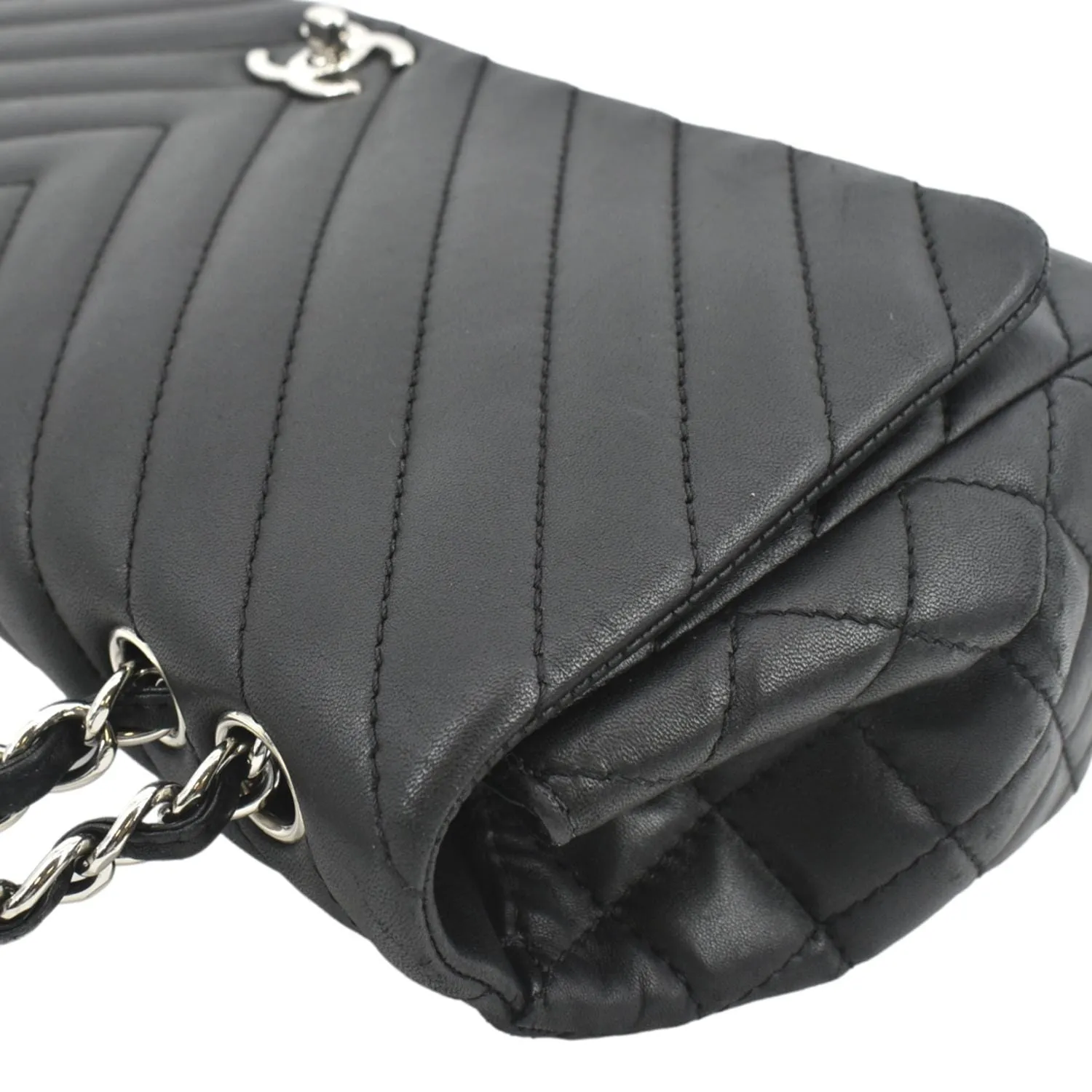 CL Surpique Chevron Medium Lambskin Leather Flap Crossbody Bag Black